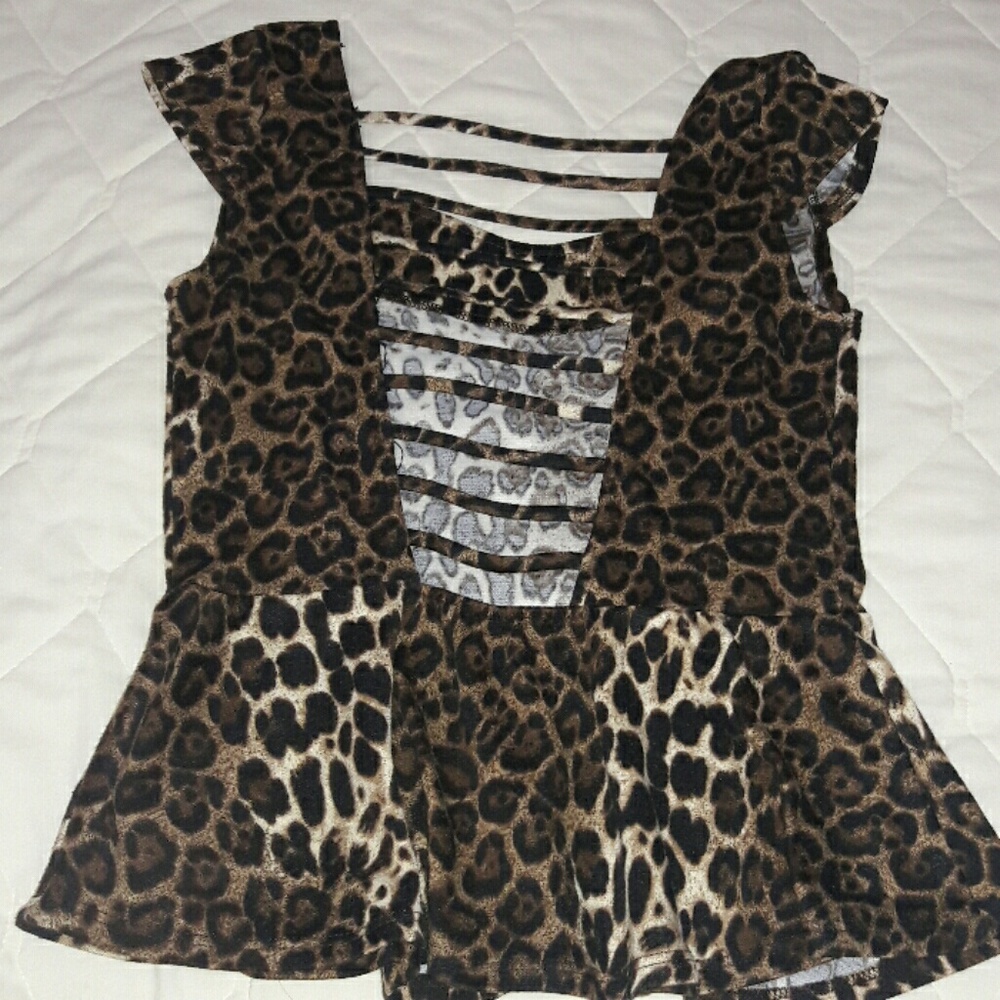 Top - Picture 2 of 2